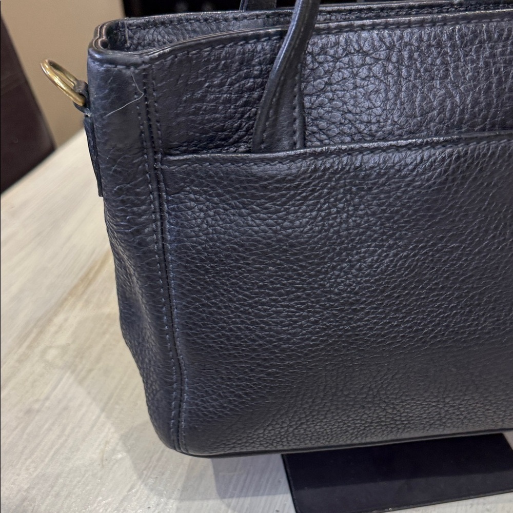 Vintage Coach Black Leather Small Shoulder Bag - Picture 4 of 14